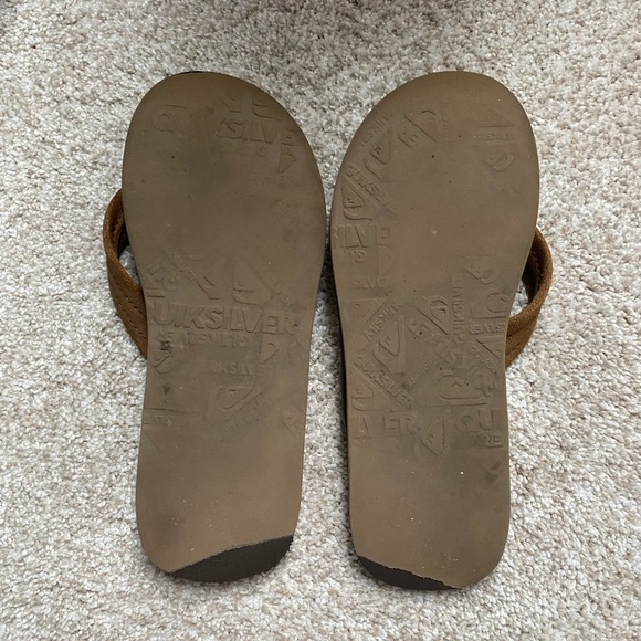 Tan Quicksilver Flipflops - Picture 3 of 4